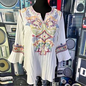 Caleesa Embroidered Crinkle Ruffle Sleeve Tunic/Shirt  Women's size PM